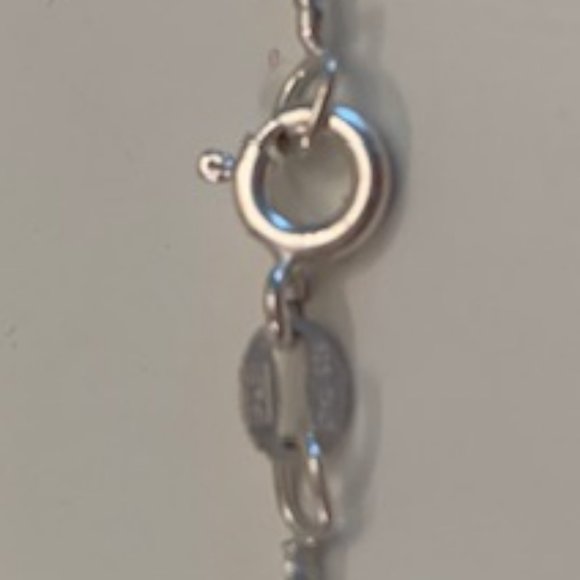 The Healing 7 Chakras Necklace Silver and Crystals - Picture 4 of 4